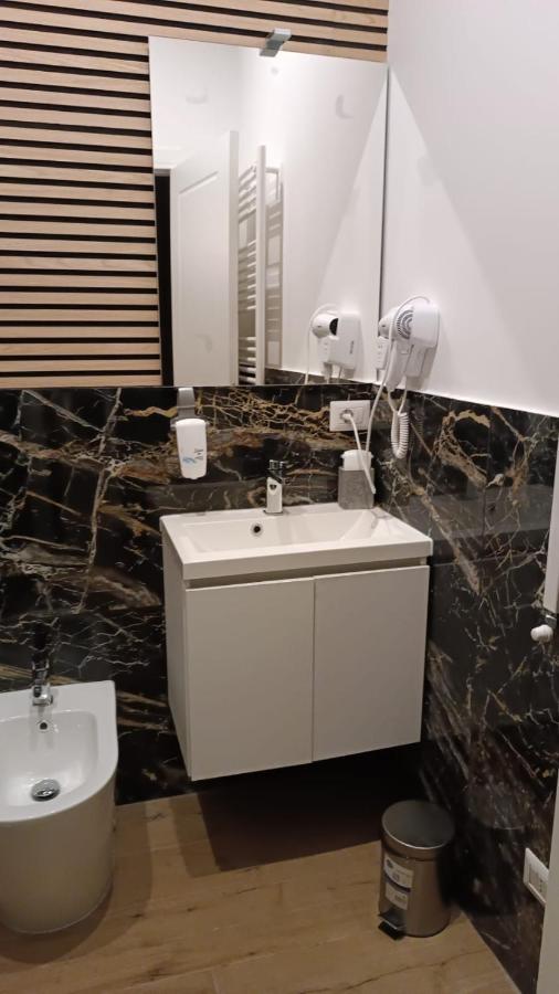 M97&Rooms 97 Macchi Milano Eksteriør bilde